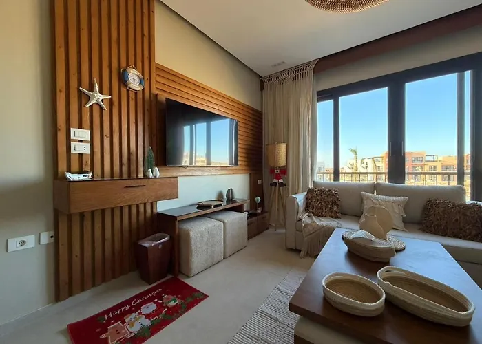 Spacious Gouna | Pool Access + Terrace شقة الغردقة