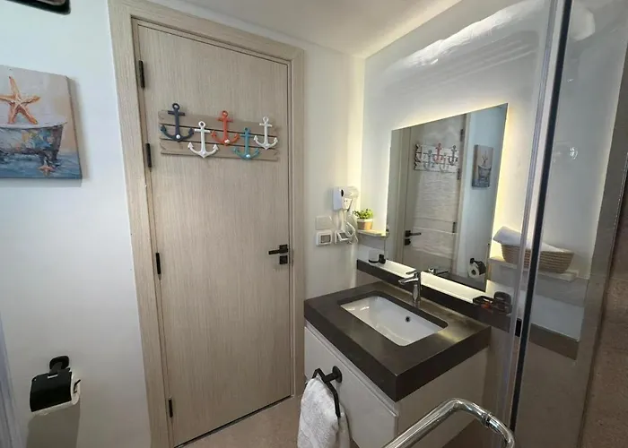 شقة Spacious Gouna | Pool Access + Terrace الغردقة